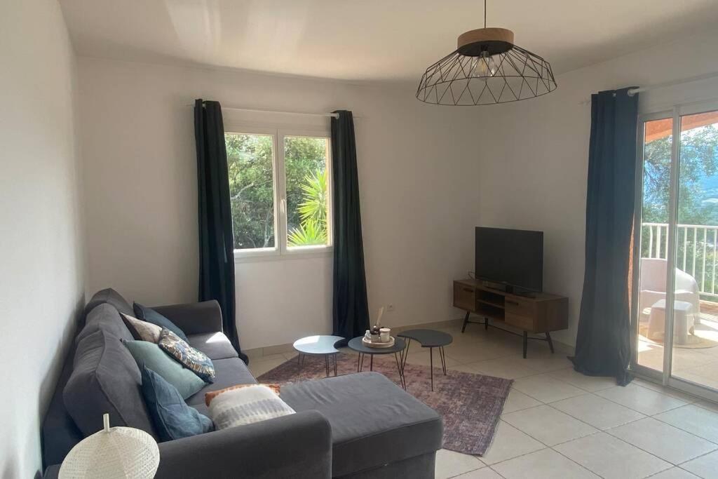 Joli F3 De 60M2 Avec Balcon Lejlighed Bastelicaccia Eksteriør billede